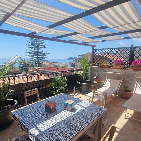 Apartamento Terrazza Enjoy Letojanni Exterior foto